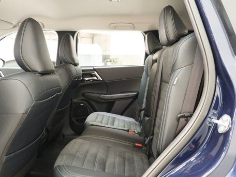 New 2026 Mitsubishi Outlander SE FWD image 24