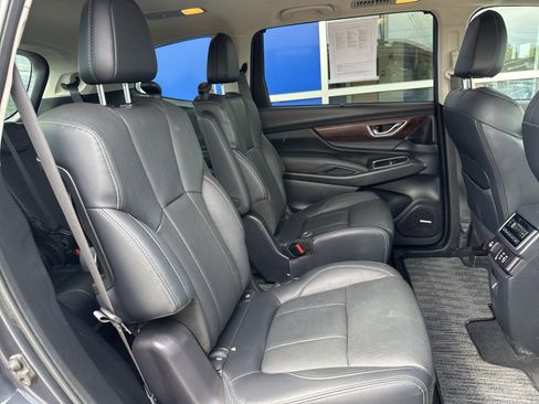 Used 2023 Subaru Ascent Touring image 12