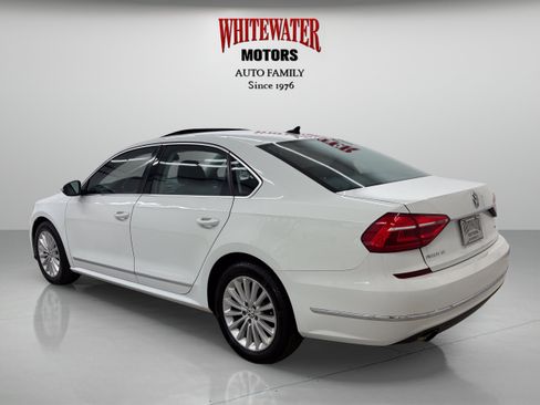 Used 2016 Volkswagen Passat 1.8T SE FWD image 2
