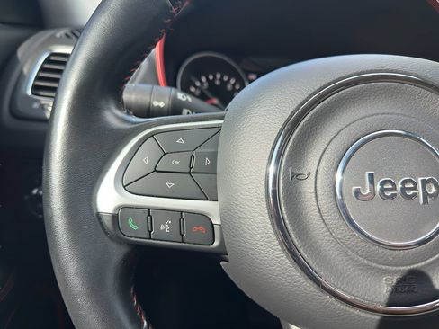 Used 2021 Jeep Compass Trailhawk AWD/4WD image 18