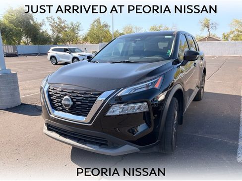 Used 2023 Nissan Rogue SV FWD image 1