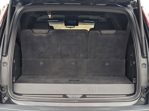 Used 2020 Cadillac Escalade Platinum image 9