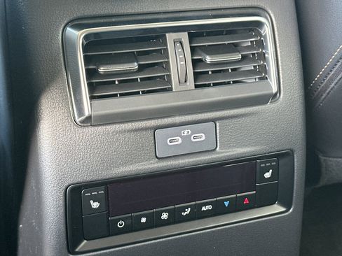 New 2026 MAZDA CX-90 Plug-In Hybrid w/ Preferred image 14