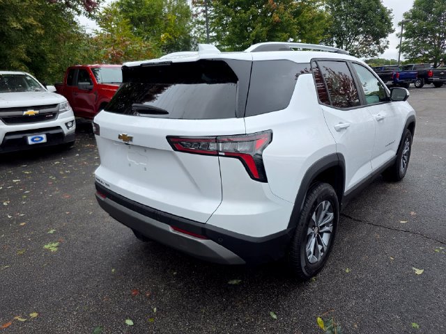 Used 2025 Chevrolet Equinox LT w/ Convenience Package II AWD/4WD image 4