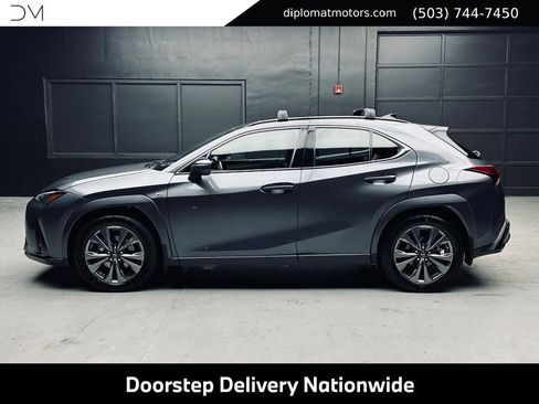 Used 2024 Lexus UX 250h F Sport AWD/4WD image 4