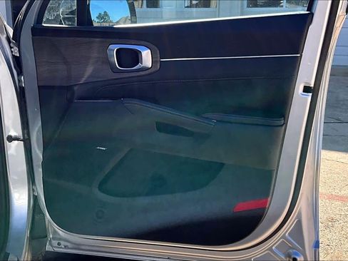 Certified 2022 Kia Sorento SX Prestige image 21