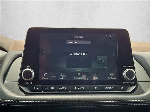 Used 2021 Nissan Rogue S AWD/4WD image 13