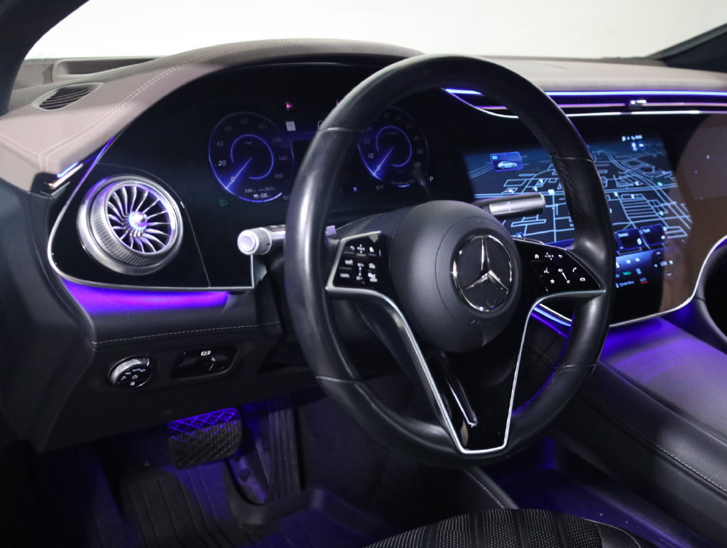 Certified 2023 Mercedes-Benz EQS 580 4MATIC Sedan image 39