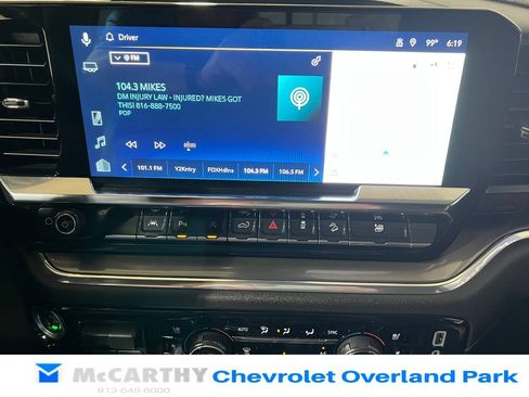 Used 2025 Chevrolet Silverado 1500 High Country w/ Technology Package AWD/4WD image 24