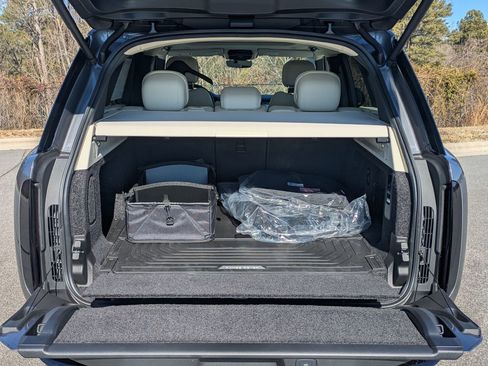New 2026 Land Rover Range Rover SE AWD/4WD image 25