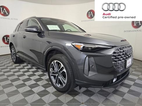 Certified 2025 Audi Q5 Premium Plus w/ Premium Plus AWD/4WD image 1