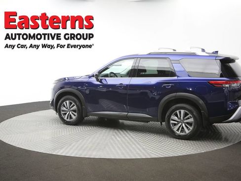 Used 2023 Nissan Pathfinder SL AWD/4WD image 63
