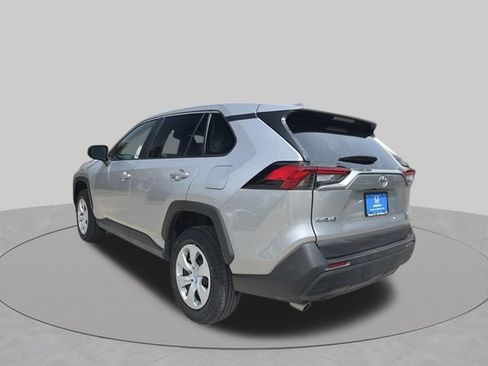 Used 2023 Toyota RAV4 LE AWD/4WD image 5