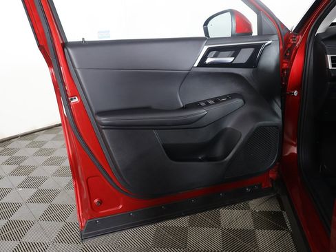 Used 2024 Mitsubishi Outlander SE Black Edition image 23