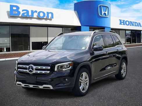 Used 2023 Mercedes-Benz GLB 250 4MATIC image 2