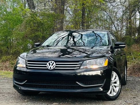 Used 2015 Volkswagen Passat 1.8T Wolfsburg Edition FWD image 1