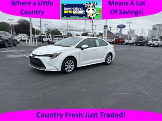 Used 2022 Toyota Corolla LE image 1