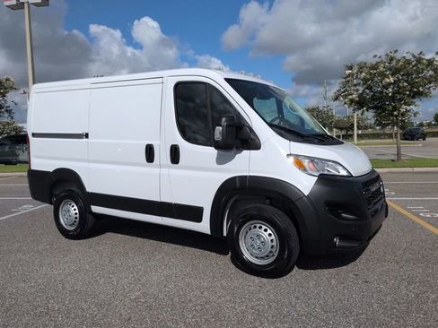 Used 2025 RAM ProMaster 1500 w/ Safety Group FWD image 2