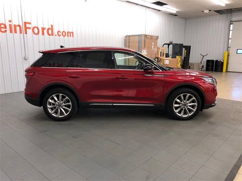 Used 2022 Lincoln Corsair AWD w/ Premium Package image 13