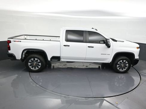 Used 2024 Chevrolet Silverado 2500 Custom w/ Custom Value Package AWD/4WD image 24