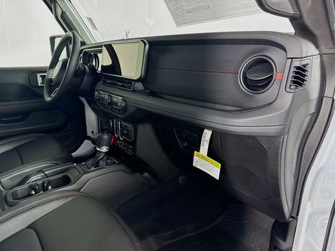 New 2026 Jeep Wrangler Unlimited Rubicon AWD/4WD image 28