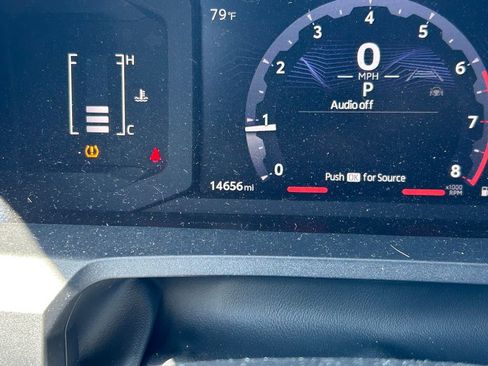 Certified 2025 Toyota 4Runner SR5 AWD/4WD image 34