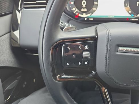 Used 2024 Land Rover Range Rover Sport Dynamic SE image 17