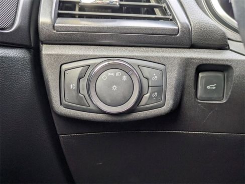 Used 2019 Ford Fusion Titanium image 18