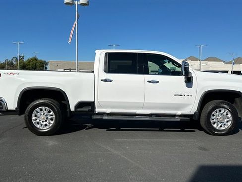 Used 2022 Chevrolet Silverado 2500 LTZ w/ Safety Package image 3