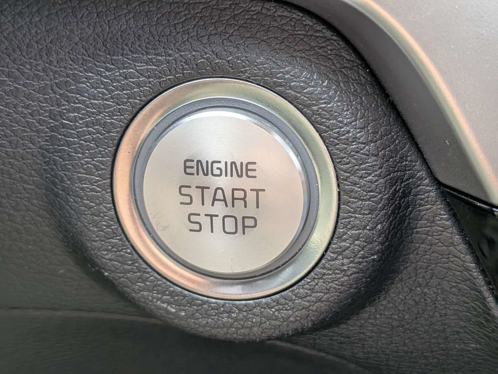 Used 2025 Kia Telluride S AWD/4WD image 26