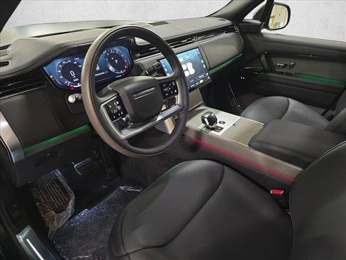 New 2026 Land Rover Range Rover SV image 18