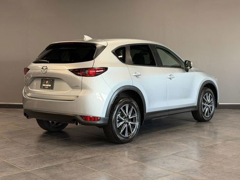 Used 2018 MAZDA CX-5 Touring w/ Preferred Equipment Package AWD/4WD image 5