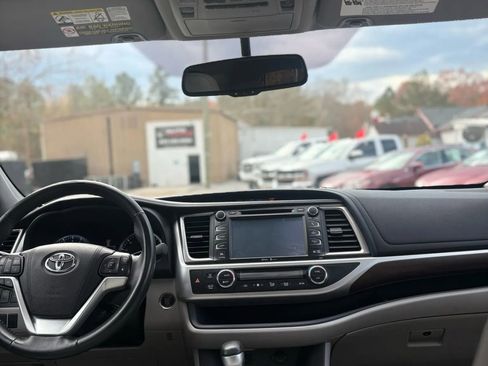 Used 2015 Toyota Highlander Limited Platinum image 20