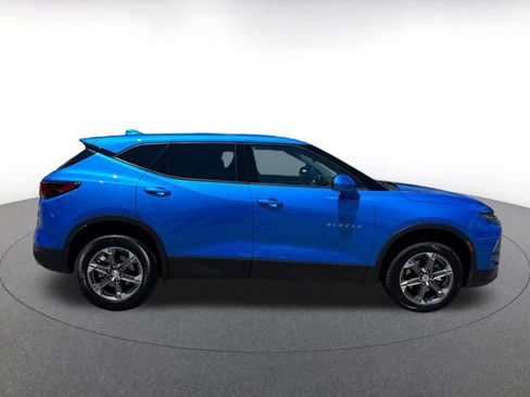 Used 2025 Chevrolet Blazer LT FWD image 15