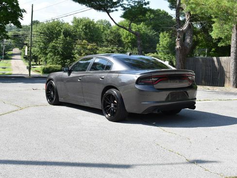 Used 2015 Dodge Charger R/T RWD image 6