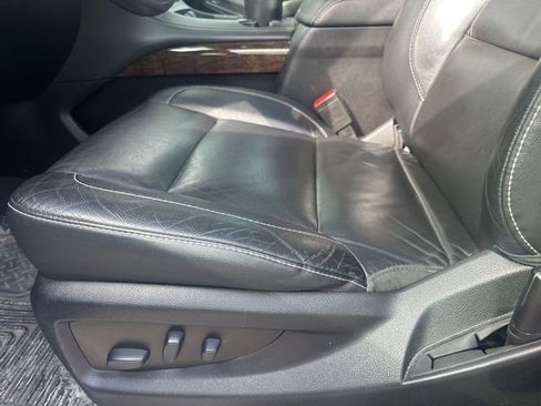 Used 2020 Chevrolet Tahoe LT image 33