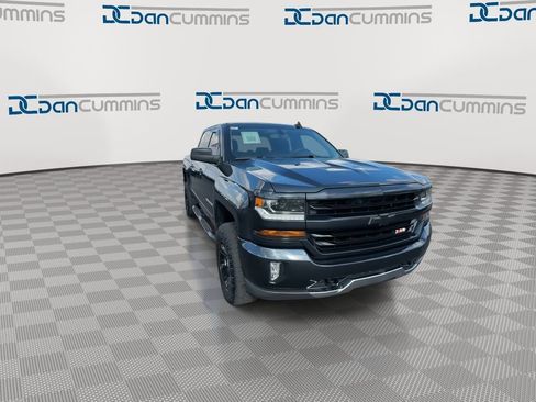 Used 2018 Chevrolet Silverado 1500 LT w/ All Star Edition image 3