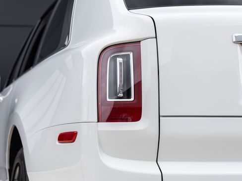 Certified 2022 Rolls-Royce Cullinan image 14