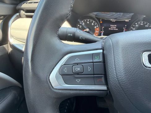 Used 2025 Jeep Compass Limited AWD/4WD image 26