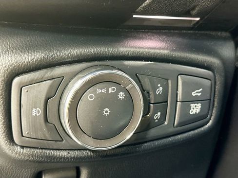 Used 2019 Lincoln Nautilus Select image 12