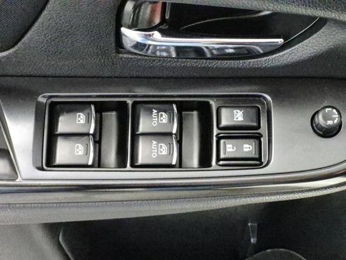 Used 2018 Subaru WRX AWD/4WD image 16