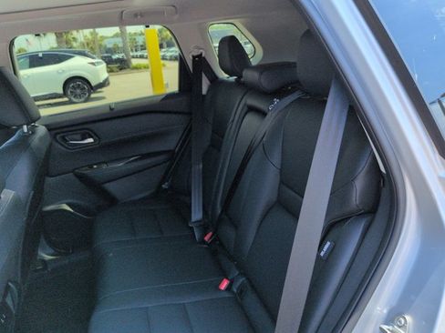 Certified 2025 Nissan Rogue SV w/ SV Premium Package FWD image 14