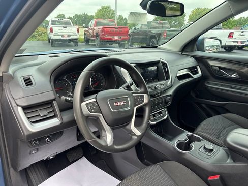 Used 2024 GMC Terrain SLE AWD/4WD image 10