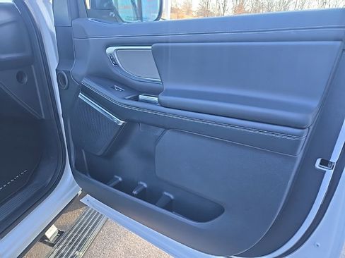 Used 2025 Ford Expedition Max Platinum image 82