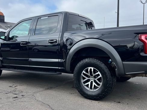 Used 2017 Ford F150 Raptor w/ Equipment Group 802A Luxury image 4