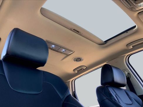 Certified 2022 Kia Telluride S FWD image 13