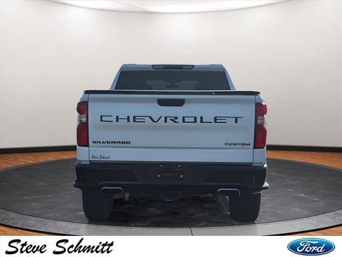 Used 2021 Chevrolet Silverado 1500 Custom Trail Boss w/ LPO, Dark Essentials Package image 22