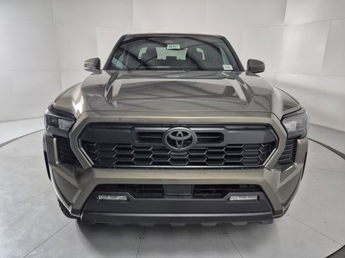 New 2026 Toyota Tacoma SR5 image 10