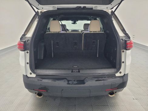 Used 2022 Chevrolet Traverse LS image 29