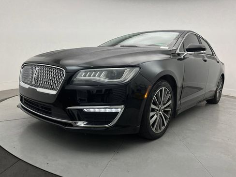 Used 2020 Lincoln MKZ image 7